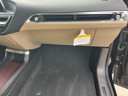 Certified 2024 Cadillac Lyriq Luxury w/ Nappa Leather Package AWD/4WD image 28
