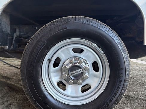 Used 2022 Ford F350 XL w/ Power Equipment Group image 45