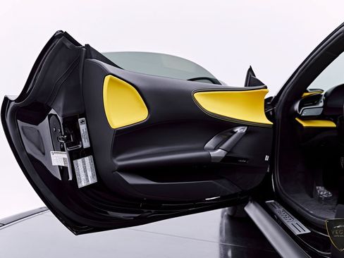 Used 2024 Ferrari SF90 Spider AWD/4WD image 48