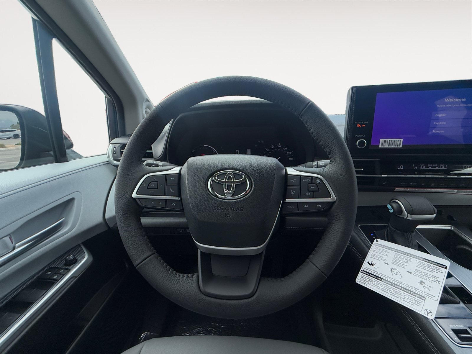 Certified 2026 Toyota Sienna XLE FWD image 12