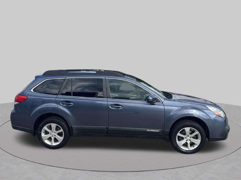 Used 2013 Subaru Outback 2.5i Premium AWD/4WD image 4