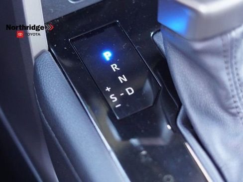 Used 2023 Toyota Tundra Limited image 38