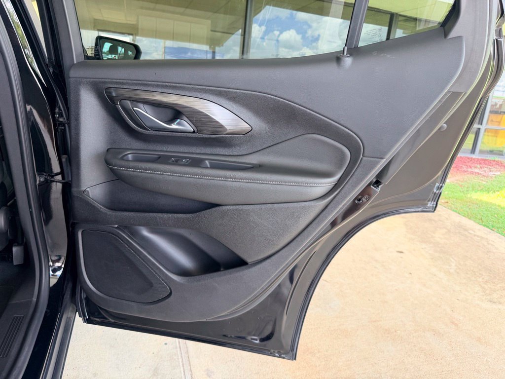 Used 2024 GMC Terrain SLE AWD/4WD image 31