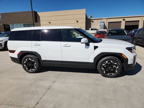 New 2026 Hyundai Santa Fe SE image 5