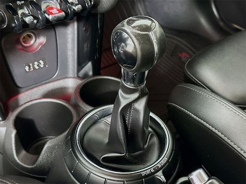 Used 2015 MINI Cooper S image 15