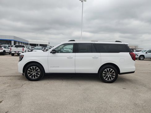 Used 2025 Ford Expedition Max Platinum AWD/4WD image 4