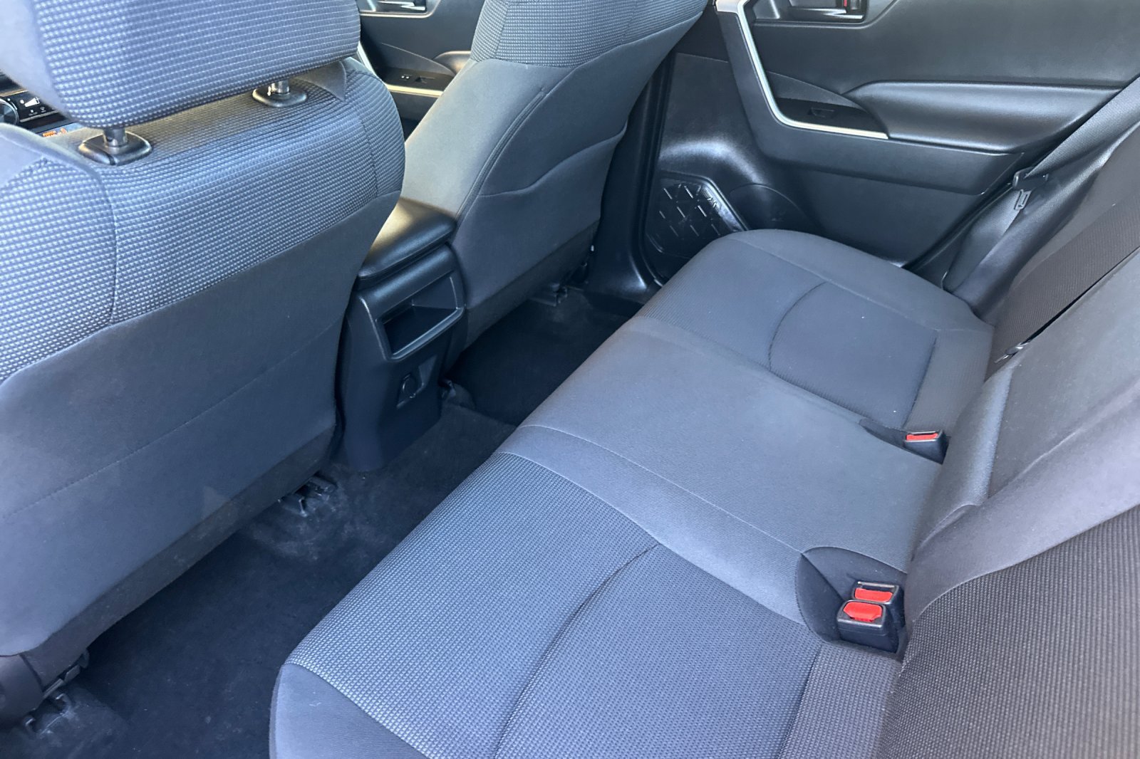 Certified 2020 Toyota RAV4 LE w/ All Weather Liner Package FWD image 15