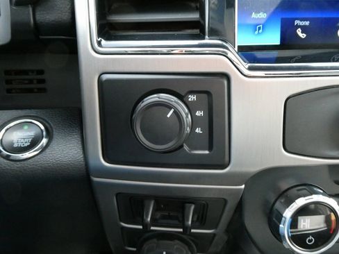 Used 2022 Ford F450 Platinum w/ FX4 Off-Road Package image 33