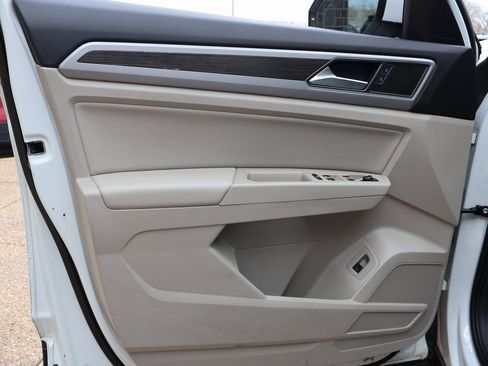 Used 2018 Volkswagen Atlas SE image 23