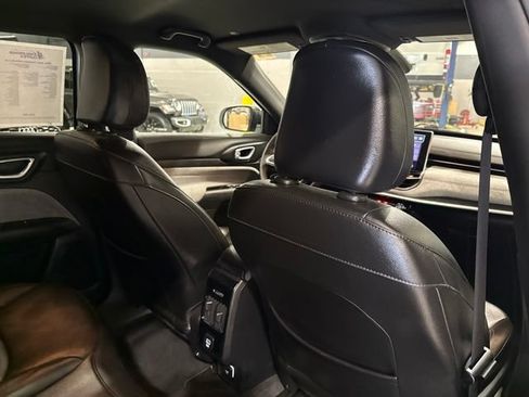 Used 2024 Jeep Compass Latitude AWD/4WD image 24