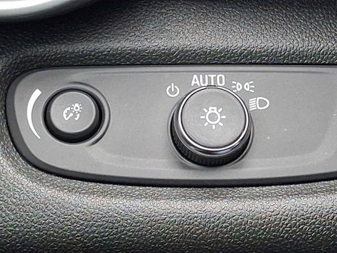 Certified 2024 Chevrolet Trax LS w/ LS Convenience Package image 23