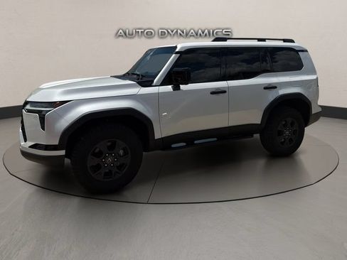 Used 2024 Lexus GX 550 AWD/4WD image 2