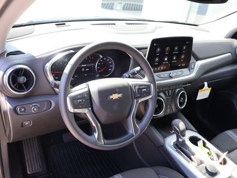 New 2026 Chevrolet Blazer LT w/ LPO, Black Sport Package AWD/4WD image 23