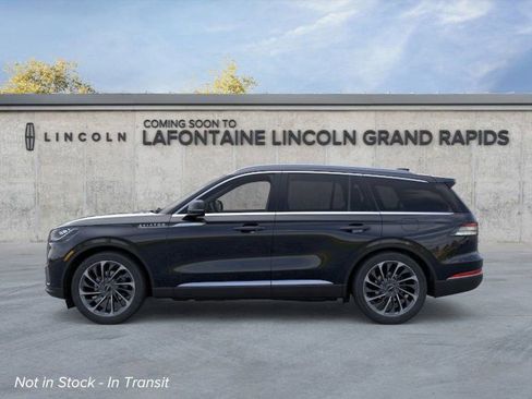New 2026 Lincoln Aviator Reserve AWD/4WD image 3
