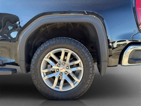 Used 2022 GMC Sierra 1500 SLT image 13