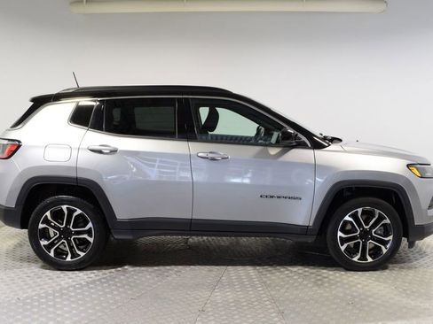 Used 2023 Jeep Compass Limited AWD/4WD image 9