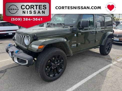 Used 2024 Jeep Wrangler Unlimited Sahara AWD/4WD image 1