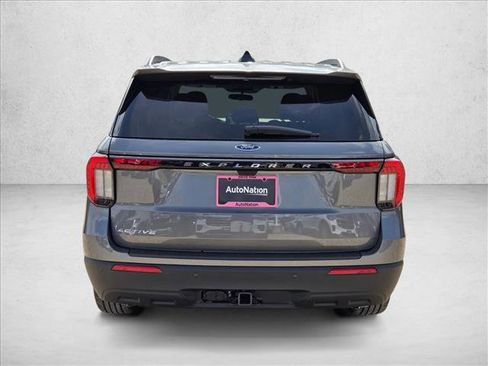 New 2026 Ford Explorer Active image 8