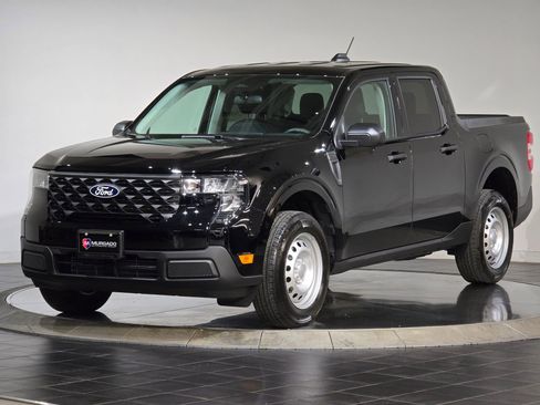 New 2025 Ford Maverick XL image 6