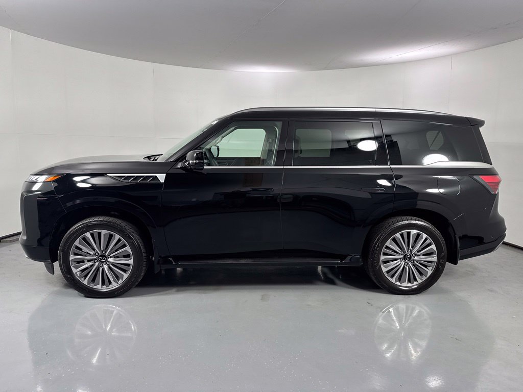 Certified 2026 INFINITI QX80 Luxe w/ Cargo Package AWD/4WD image 10
