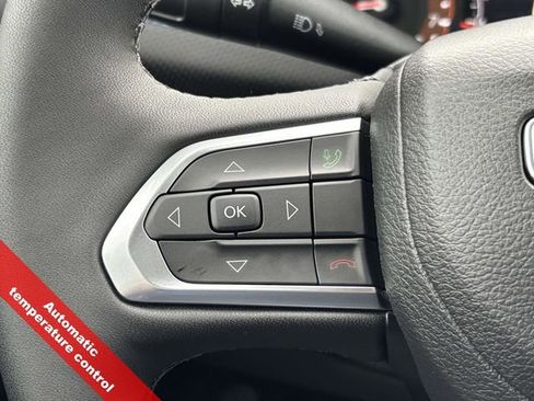 New 2026 Jeep Compass Latitude image 19