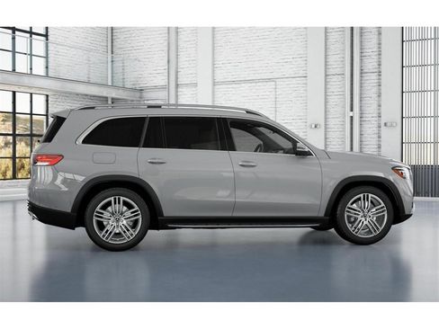 New 2026 Mercedes-Benz GLS 450 4MATIC image 17
