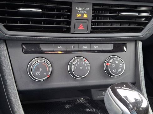 Certified 2024 Volkswagen Jetta S image 15