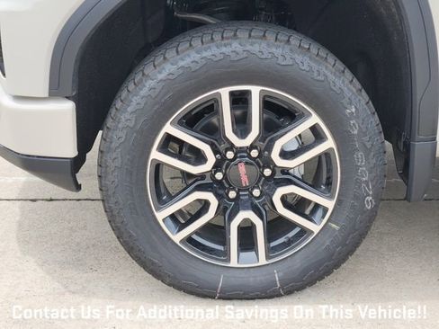 New 2026 GMC Sierra 1500 AT4 w/ AT4 Premium Package AWD/4WD image 7