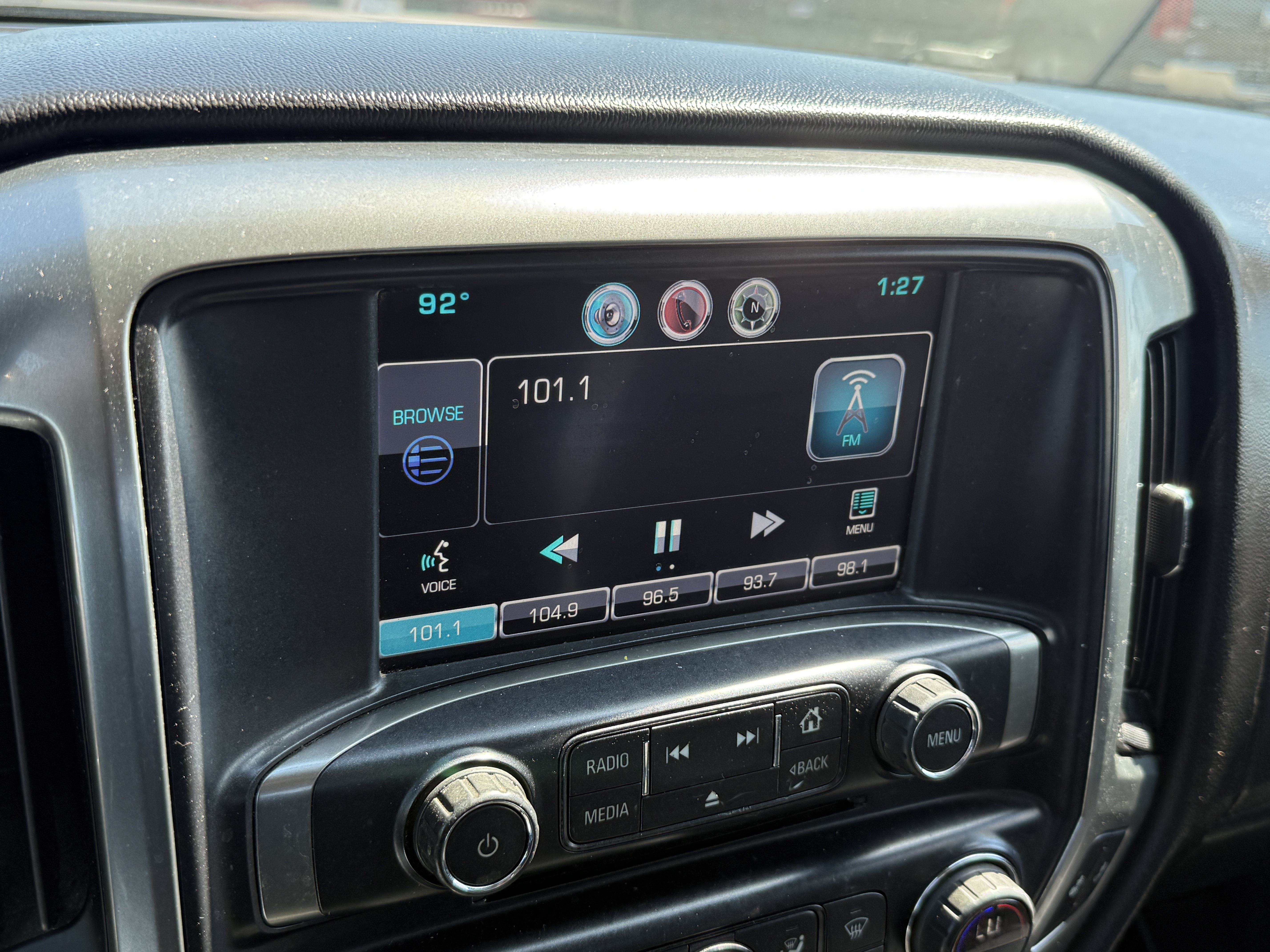 Used 2015 Chevrolet Silverado 1500 LT w/ LT Convenience Package AWD/4WD image 22