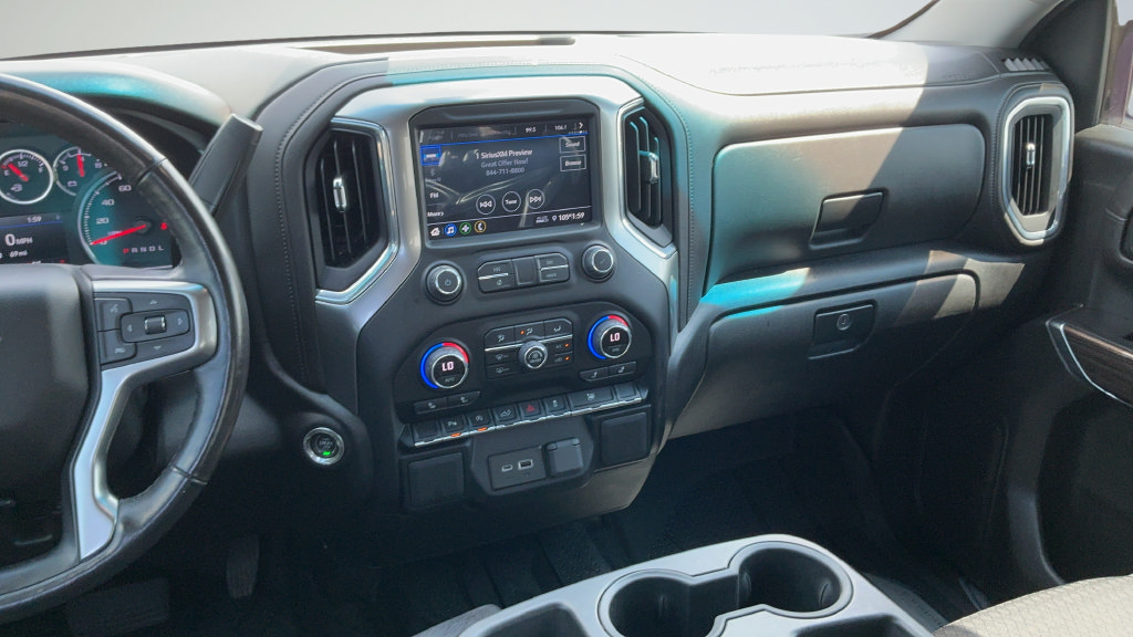 Used 2022 Chevrolet Silverado 1500 RST w/ Safety Package AWD/4WD image 8