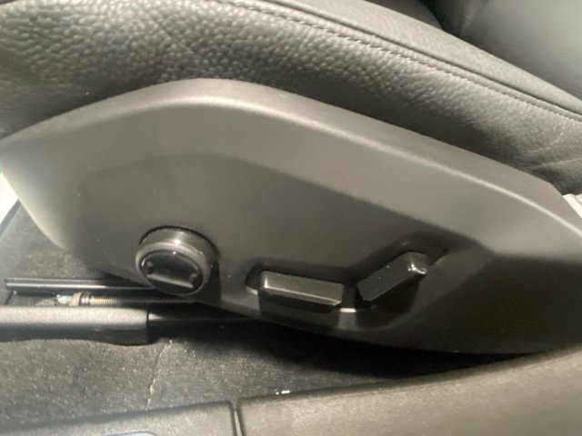 Used 2025 Volvo S90 B6 Plus AWD/4WD image 12