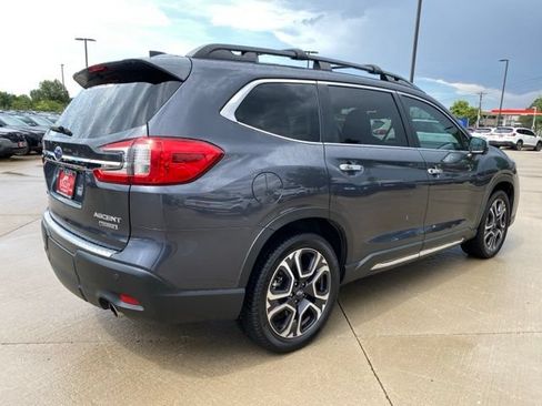 Used 2023 Subaru Ascent Touring AWD/4WD image 5