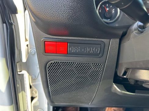 Used 2018 Jeep Wrangler Unlimited Rubicon image 23