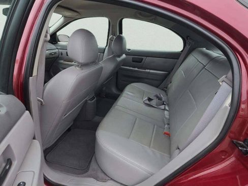 Used 2004 Ford Taurus SEL FWD image 7