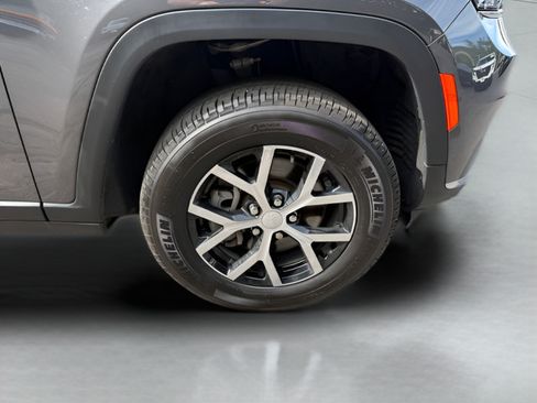 Used 2024 Jeep Grand Cherokee L Limited w/ Trailer Tow Package AWD/4WD image 33