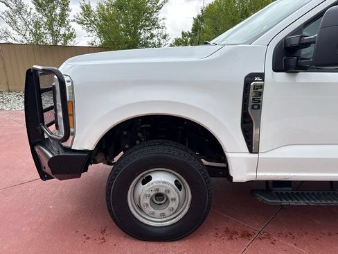 Used 2024 Ford F350 XL AWD/4WD image 33