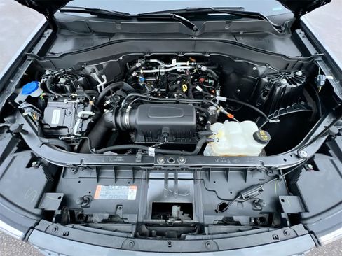 Used 2023 Ford Explorer XLT w/ Equipment Group 202A image 15