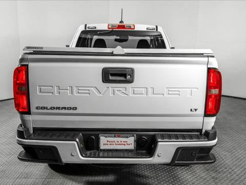 Used 2022 Chevrolet Colorado LT w/ Fleet Safety Package image 7