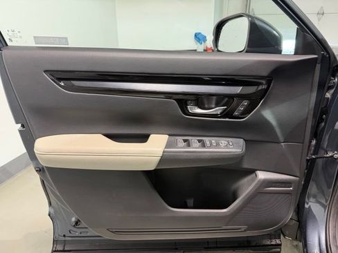 Used 2024 Honda CR-V EX-L image 11