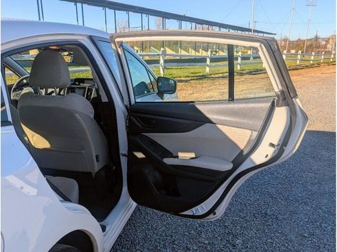 Used 2022 Subaru Impreza 2.0i image 12