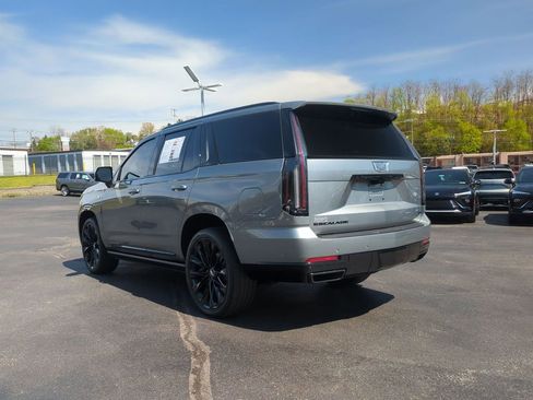 Used 2026 Cadillac Escalade Platinum Sport w/ LPO, ONYX Package AWD/4WD image 7