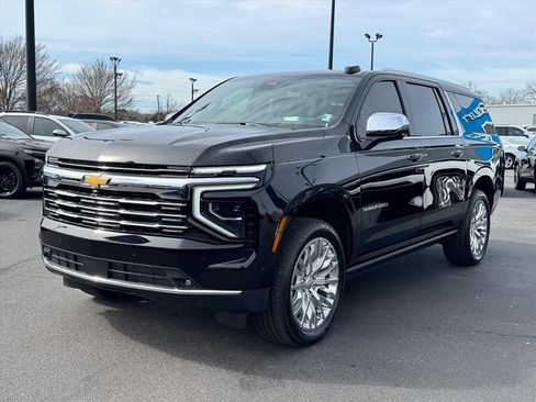 New 2025 Chevrolet Suburban Premier image 5
