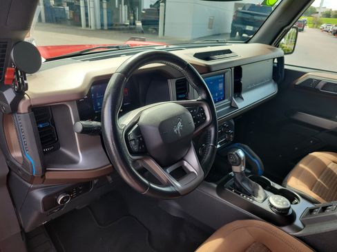 Used 2023 Ford Bronco Outer Banks AWD/4WD image 18