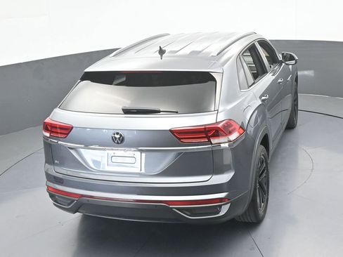 Used 2022 Volkswagen Atlas Cross Sport SE w/ Black Wheel Package image 53