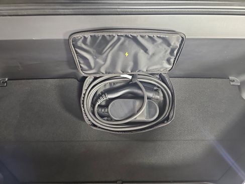 Used 2023 Rivian R1T Adventure image 14