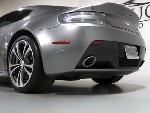 Used 2012 Aston Martin V12 Vantage Coupe image 24
