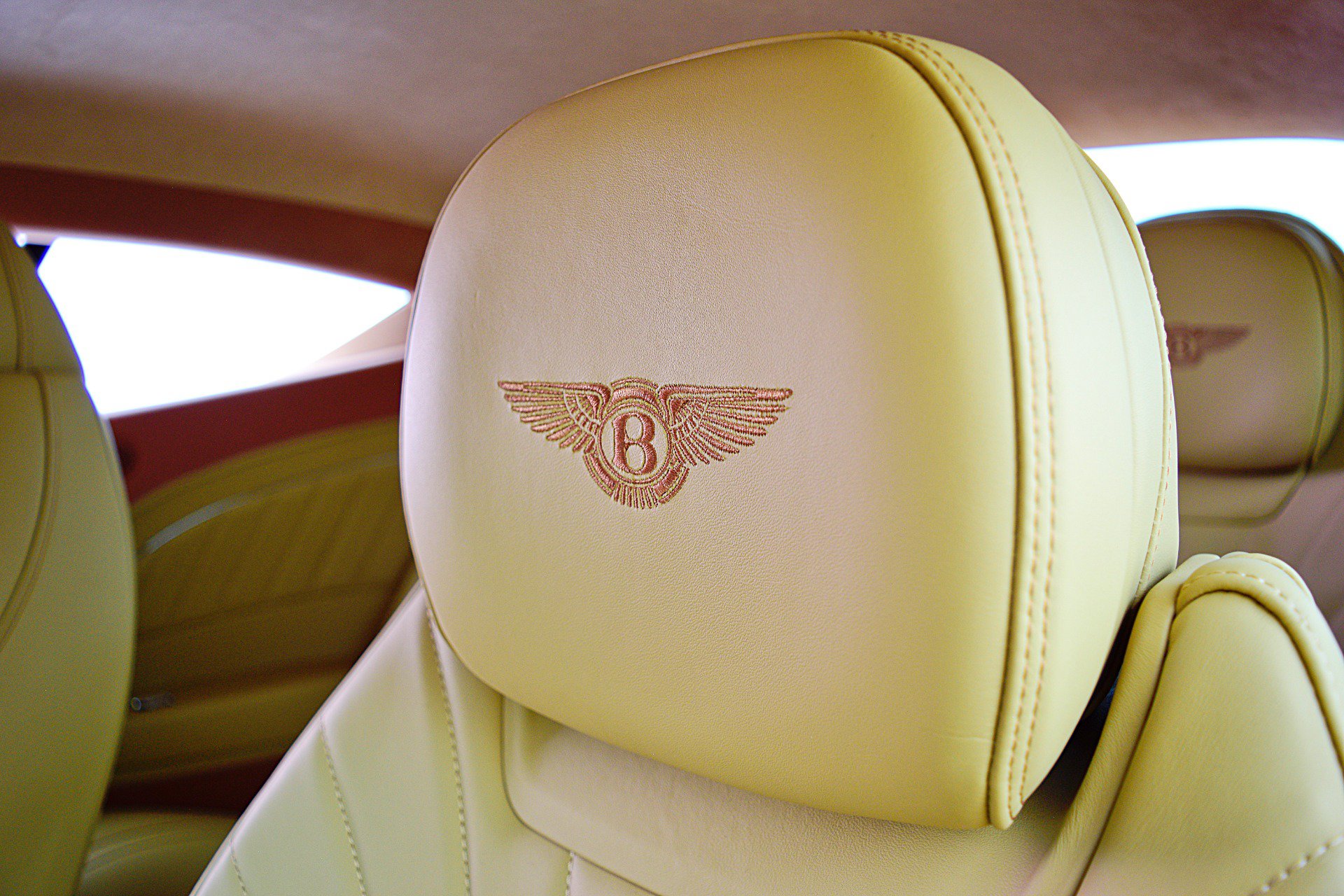 Used 2024 Bentley Continental GT AWD/4WD image 24