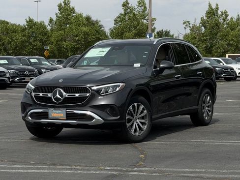 New 2026 Mercedes-Benz GLC 300 4MATIC image 2