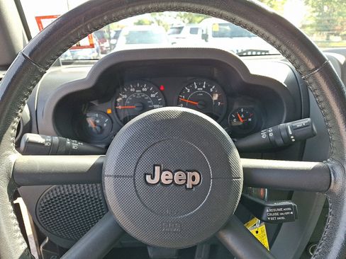 Used 2009 Jeep Wrangler X image 16