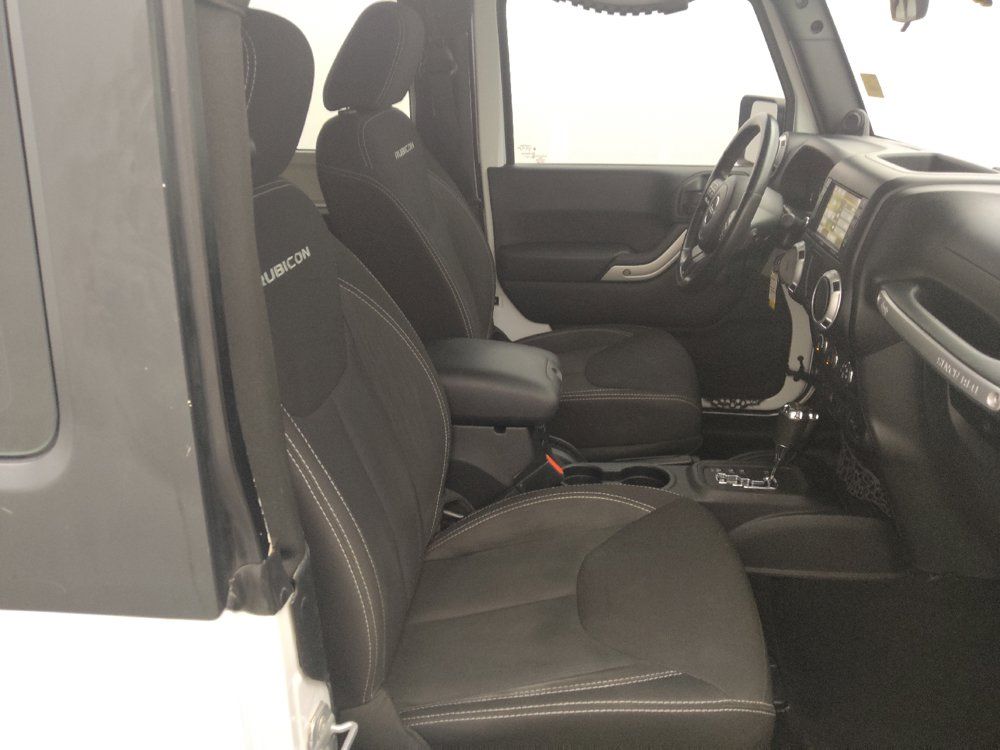 Used 2014 Jeep Wrangler Rubicon w/ Connectivity Group AWD/4WD image 21